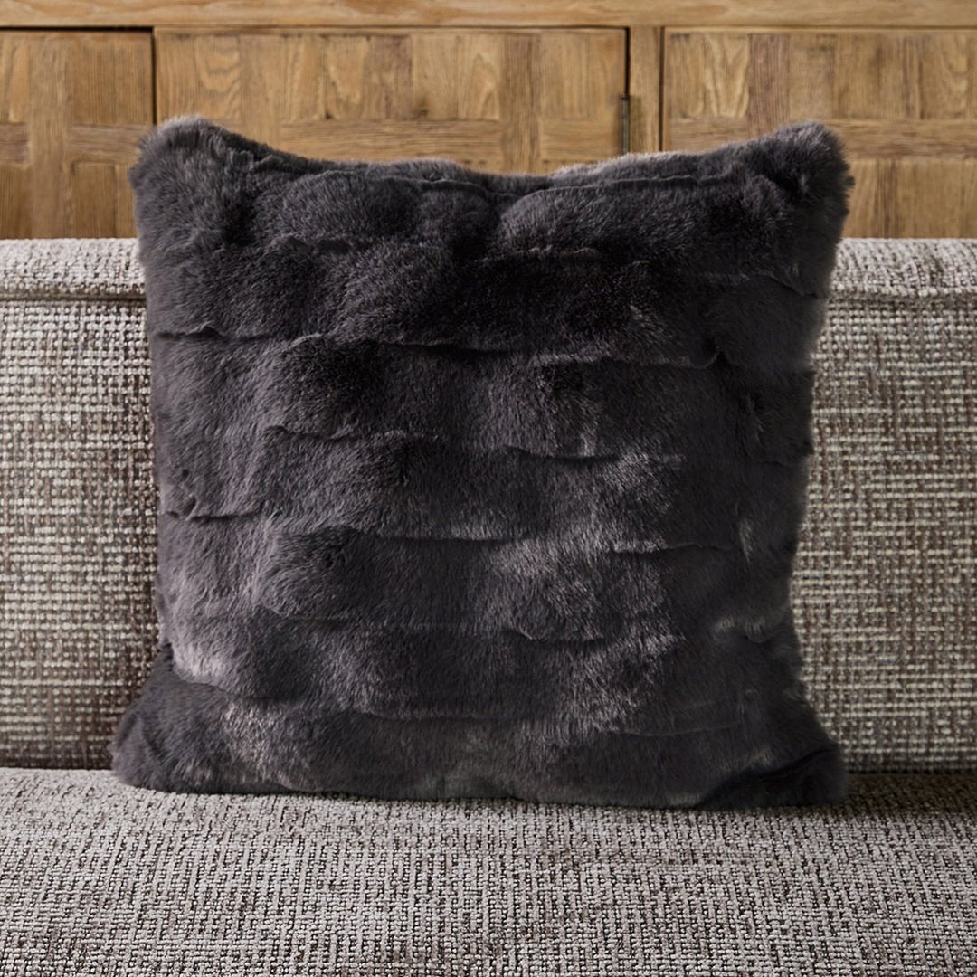 Rivièra Maison Elias Faux Fur Pillow Cover 50x50