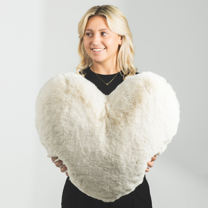 Rivièra Maison Heather Heart Faux Fur Pillow