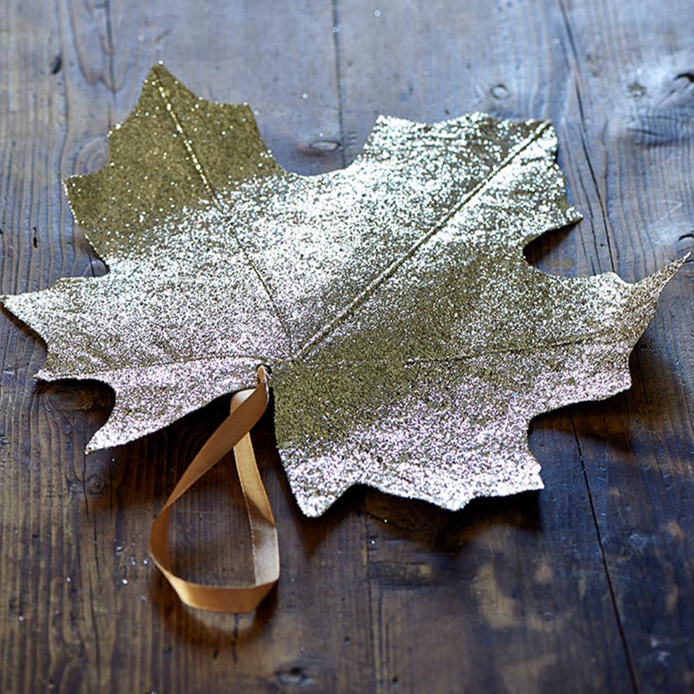 Rivièra Maison Magical Maple Leaf Decoration L